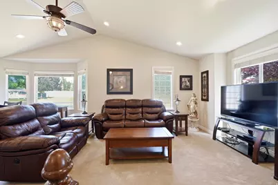 812 W 970 N, Orem, UT 84057 - Photo 7