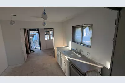 436 S Rose Ave E, Price, UT 84501 - Photo 9