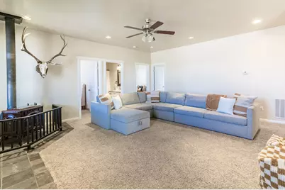 5543 W 250 S, Roosevelt, UT 84066 - Photo 7