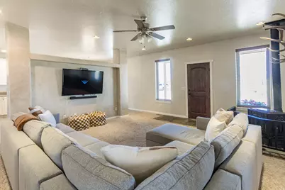 5543 W 250 S, Roosevelt, UT 84066 - Photo 5