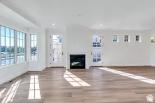 5638 W Hawthorn Ln, Herriman, UT 84096 - Photo 3