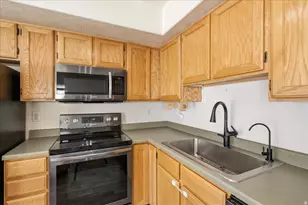 6875 S Florentine Way W, West Jordan, UT 84084 - Photo 9