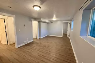 949 W 4100 S, Riverdale, UT 84405 - Photo 33