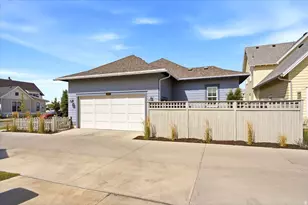 10874 S Lake Island Dr, South Jordan, UT 84009 - Photo 9