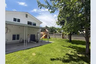 375 E 10560 S, Sandy, UT 84070 - Photo 17