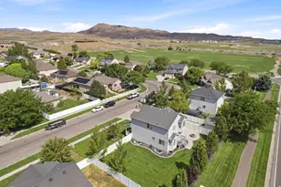 1128 N Mustang Ln W, Saratoga Springs, UT 84045 - Photo 5