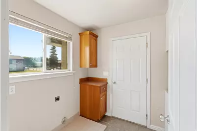 546 W 2525 S, Syracuse, UT 84075 - Photo 19