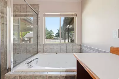 546 W 2525 S, Syracuse, UT 84075 - Photo 27