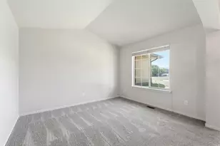 546 W 2525 S, Syracuse, UT 84075 - Photo 9