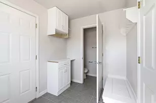 546 W 2525 S, Syracuse, UT 84075 - Photo 35