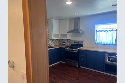 194 W 1900 N, Sunset, UT 84015 - Photo 9