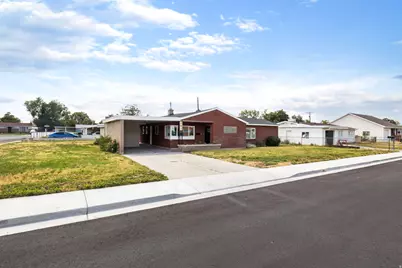 267 N 725 W, Orem, UT 84057 - Photo 27