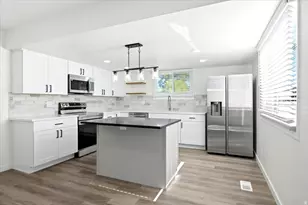 1676 E 11245 S, Sandy, UT 84092 - Photo 9