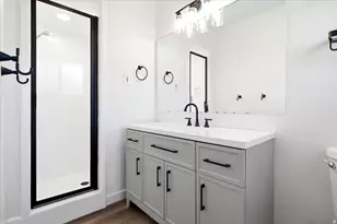 1676 E 11245 S, Sandy, UT 84092 - Photo 9