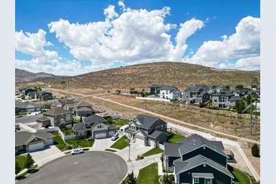 1224 W Peak Pl, Saratoga Springs, UT 84045 - Photo 41