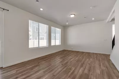 164 E Portico Ln, Saratoga Springs, UT 84045 - Photo 9