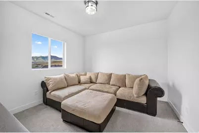 2323 E Patriot Dr, Eagle Mountain, UT 84005 - Photo 21