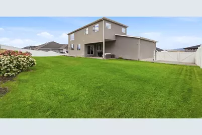 2323 E Patriot Dr, Eagle Mountain, UT 84005 - Photo 33