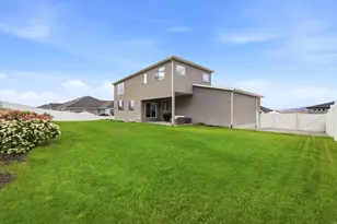 2323 E Patriot Dr, Eagle Mountain, UT 84005 - Photo 33