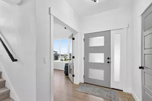 2323 E Patriot Dr, Eagle Mountain, UT 84005 - Photo 9