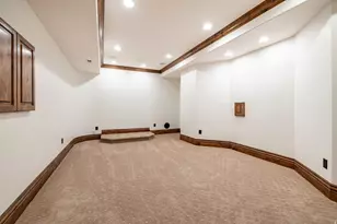 407 E Hidden Lake Dr, Bountiful, UT 84010 - Photo 23