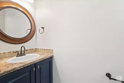 1542 N 2575 E, Layton, UT 84040 - Photo 21