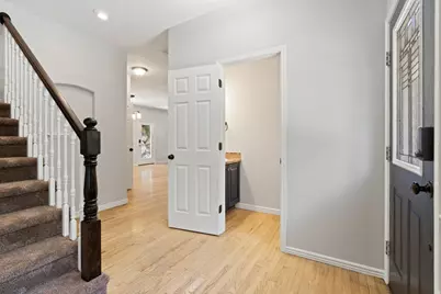 1542 N 2575 E, Layton, UT 84040 - Photo 5