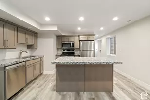 1542 N 2575 E, Layton, UT 84040 - Photo 49