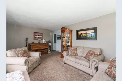 2684 W Toni Lee St S, West Jordan, UT 84088 - Photo 7