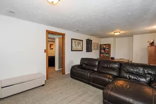 2684 W Toni Lee St S, West Jordan, UT 84088 - Photo 31