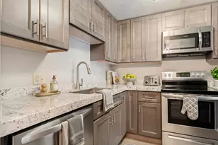 425 S 1000 E, Salt Lake City, UT 84102 - Photo 3