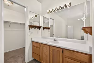 210 N Mall Dr, Saint George, UT 84790 - Photo 15