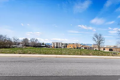 225 N Bristlecone Ct E, Tooele, UT 84074 - Photo 13