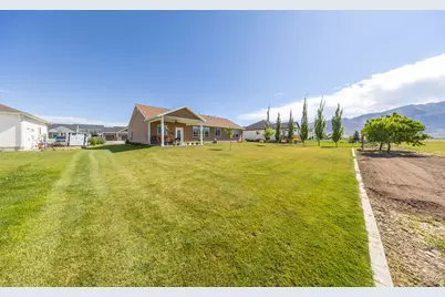 1204 E 250 S, Tremonton, UT 84337 - Photo 29
