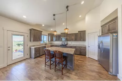 1204 E 250 S, Tremonton, UT 84337 - Photo 15