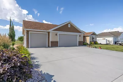 1204 E 250 S, Tremonton, UT 84337 - Photo 7
