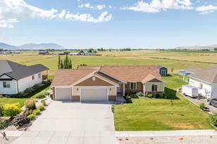 1204 E 250 S, Tremonton, UT 84337 - Photo 1