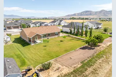 1204 E 250 S, Tremonton, UT 84337 - Photo 35