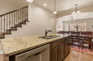 2073 N Coral Ridge Dr, Washington, UT 84780 - Photo 7