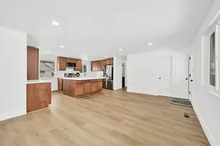 895 N Stoneybrook Rd, Kaysville, UT 84037 - Photo 9