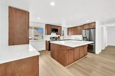 895 N Stoneybrook Rd, Kaysville, UT 84037 - Photo 11