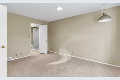 1579 E 5975 S, Salt Lake City, UT 84121 - Photo 17