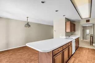 1579 E 5975 S, Salt Lake City, UT 84121 - Photo 13