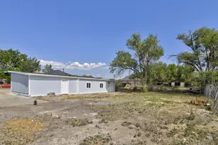 785 S 400 E, Price, UT 84501 - Photo 39