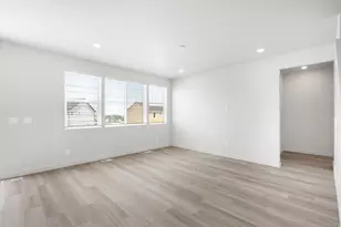 3504 N Hannah St, Eagle Mountain, UT 84005 - Photo 11
