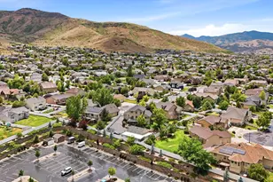 5668 W Tuscan Rose Cir S, Herriman, UT 84096 - Photo 5