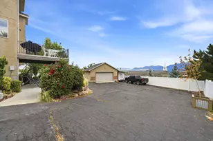 5668 W Tuscan Rose Cir S, Herriman, UT 84096 - Photo 43