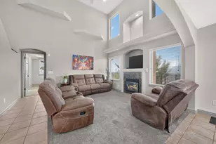 5668 W Tuscan Rose Cir S, Herriman, UT 84096 - Photo 13