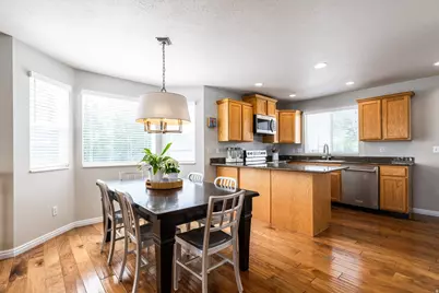 1292 W 2050 S, Woods Cross, UT 84087 - Photo 5