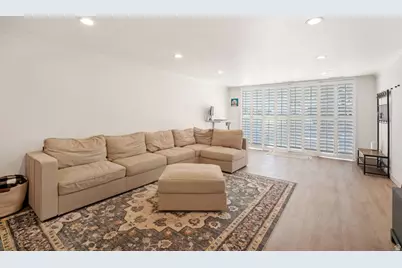 939 S Donner Way #101, Salt Lake City, UT 84108 - Photo 3
